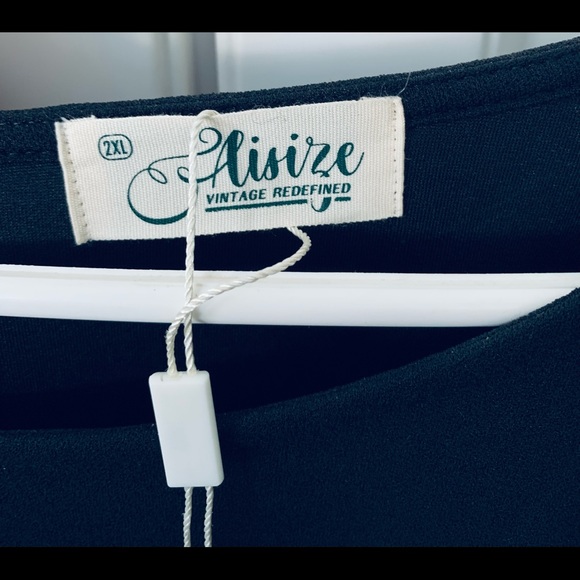 Short sleeve short black comfortable dress. - Picture 6 of 9